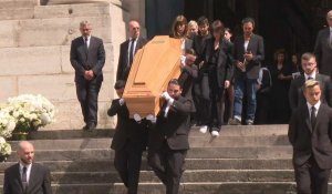 Obsèques de Jane Birkin: sortie du cercueil de l'église