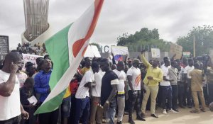 Niger: des centaines de personnes à Niamey au début d'un rassemblement pro-putsch