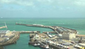 Naufrage de six migrants dans la Manche : images du port de Douvres