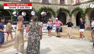 VIDÉO. À Vannes, le bal breton ouvre le Festival d’Arvor