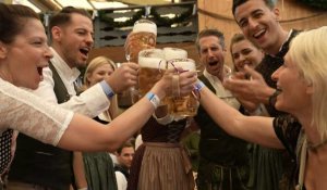 Coup d'envoi de l'Oktoberfest, le festival annuel de la bière de Munich
