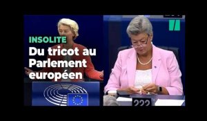 Au Parlement européen, cette commissaire fait du tricot pendant le discours d'Ursula von der Leyen
