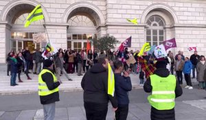 Saint-Omer : chants place Foch