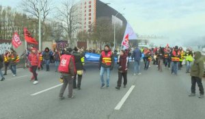 Retraites: action de la CGT sur le périphérique parisien, la circulation momentanément entravée