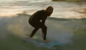 Surf: l'Australien Johnston bat le record mondial de la plus longue session
