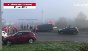 VIDÉO. Grève du 15 mars pour les retraites : en Deux-Sèvres, des barrages filtrants à La Crèche, Prahecq et Melle