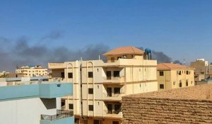 Soudan: panaches de fumée dans le ciel de Khartoum