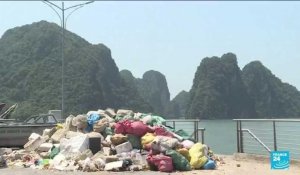 Vietnam : les paysages de la baie d'Ha Long menacés par les déchets