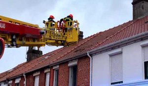Calais : un feu de cheminée embrase une toiture, rue Condorcet