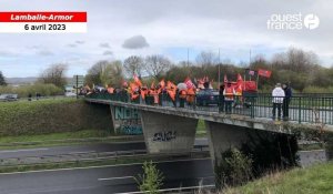 VIDÉO. RN12 à Lamballe : des manifestants sur le pont de la Corne-de-Cerf