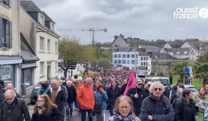 VIDEO. Près de 5 000 personnes contre la réforme des retraites à Quimper, dans une manifestation double