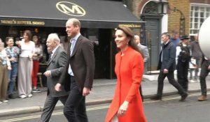 Le prince William et son épouse Kate se rendent dans un pub de Soho