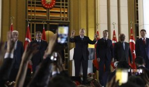 Présidentielle turque : joie du camp Erdogan, tristesse des sympathisants de l'opposition