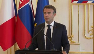 Crise au Kosovo: Macron dénonce la "responsabilité des autorités kosovares"