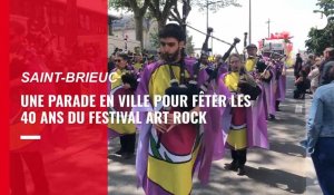 VIDÉO. Les 40 ans du festival Art Rock célébrés avec une grande parade florale