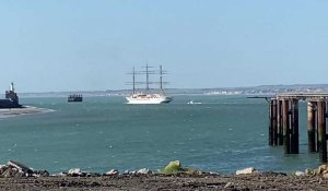 À Boulogne-sur-Mer, un trois mâts de luxe fait escale au port