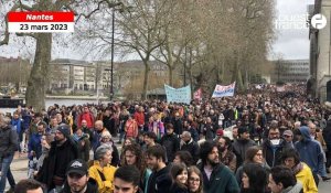 VIDÉO. Toujours un fleuve humain à Nantes pour la neuvième manifestation contre la réforme des retraites