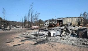 Incendies au Canada : le hameau d'Enterprise réduit en cendres