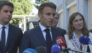 Macron sur l'abaya et le qamis: "Nous ne laisserons rien passer" à la rentrée