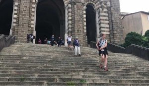 Le Puy-en-Velay, départ des pèlerins vers Saint-Jacques-de-Compostelle