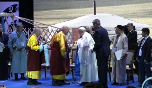 Le pape réunit différents leaders religieux pour son dernier jour en Mongolie