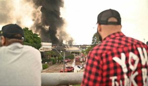 Brésil : de la fumée s'élève après une explosion dans une station-service