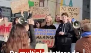 Education - Manifestation au lycée Branly à Dreux : les élèves réclament "Justice pour Nolan", leur camarade déficient visuel