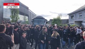VIDÉO. Le car des joueurs d’Angers-SCO accueilli par les supporters avant un match décisif
