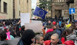 Géorgie: le projet de loi sur "l'influence étrangère" adopté malgré des manifestations