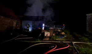 Ransart : une dépendance et deux garages détruits dans un incendie