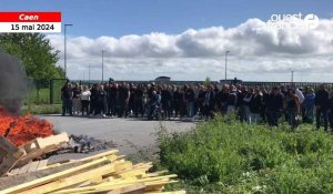 VIDÉO. À la prison de Caen-Ifs, les surveillants pénitentiaires respectent une minute de silence 