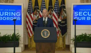 Joe Biden donne un coup de barre à droite sur l'immigration