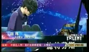 Incroyable Talent en Chine : piano avec les pieds !