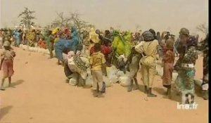 [Darfour : Combats et exode]