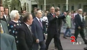 François Mitterrand et Georges Bush à Eurodisney