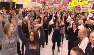 Calaisis TV: Premier Flash Mob Calaisien a Auchan