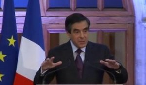 Fillon devant la "City of London"