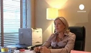 France : Marine Le Pen succède à son père à la tête...