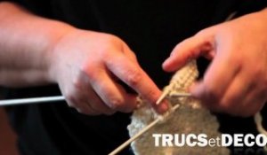 Tricoter une maille torsadée en tricot par TrucsetDeco.com