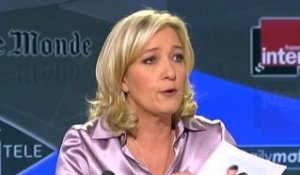 Marine Le Pen et la photo de l'ambassadeur