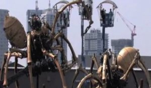 Les araignées géantes de la Machine à Liverpool et Yokohama