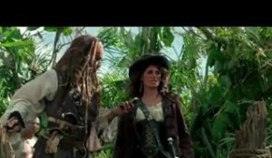 Pirates des Caraïbes 4 - La Fontaine de Jouvence : Featurette Jack & Angelica [VOST|HD]