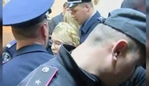 Ioulia Timochenko absente à l'ouverture de son procès...