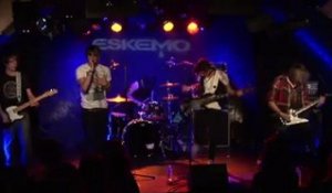 Purefans Session d'Eskemo : le Live de "Je suis seul"