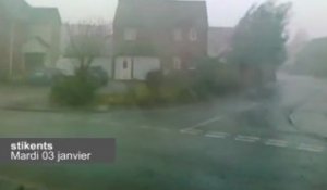 La tempête en Grande-Bretagne filmée par les internautes