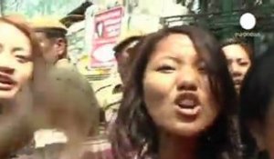 Affrontements entre manifestants tibétains... - no comment