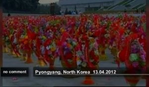 Corée du Nord : inauguration des statues... - no comment