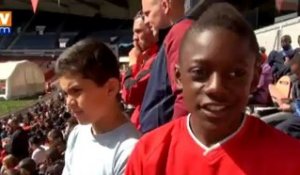 PSG en Ligue des Champions : les jeunes supporters enthousiastes