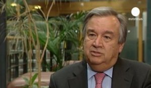 António Guterres, Haut Commissaire des Nations Unies...