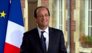 Conférence de presse du Président Hollande à l'école de Dieudonne